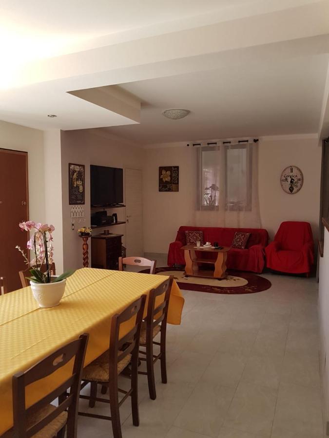 B&B La Casetta Di Lilly Amelia Zewnętrze zdjęcie