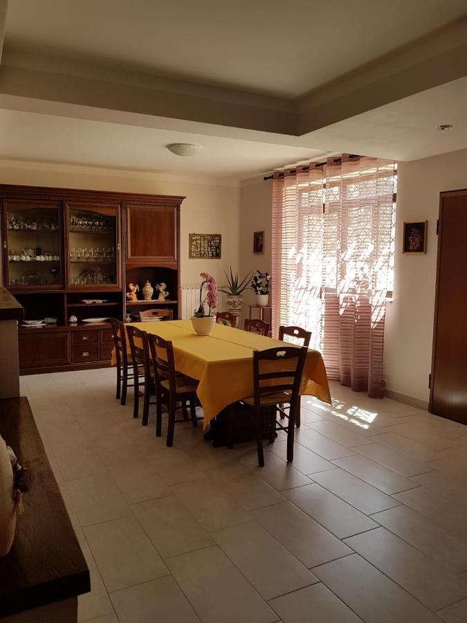 B&B La Casetta Di Lilly Amelia Zewnętrze zdjęcie