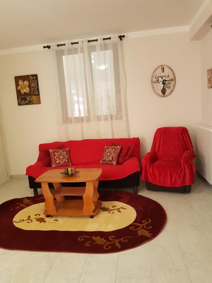 B&B La Casetta Di Lilly Amelia Zewnętrze zdjęcie
